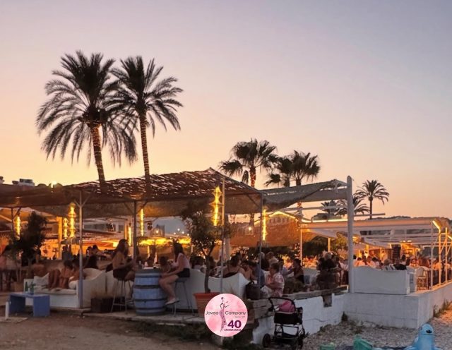💙 Sunsets & Sunrises collection by La Siesta 🌅🌄
Disfruta de los momentos que hacen que cada día y cada noche sean inolvidables.
#LaSiestaBeach #SunsetsAndSunrises #BlueVibes #JaveaBeachLife #MomentosUnicos #TardeoEnLaPlaya #OnlyGoodVibes #lasiestaexperience