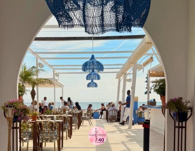 💙 Let’s weekend!
El fin de semana ya está aquí y en La Siesta te espera el mejor plan para desconectar: mar, relax y buena compañía 🌊🕶️🍹.
Deja que las horas se alarguen, que la brisa te envuelva y que el buen rollo se sienta en cada rincón.
¿Listo para vivir un finde como se debe?
#LaSiestaJávea #WeekendMood #RelaxAlMar #PlanPerfecto #CostaBlancaVibes #TiempoDeCalma #disfrutalasiesta